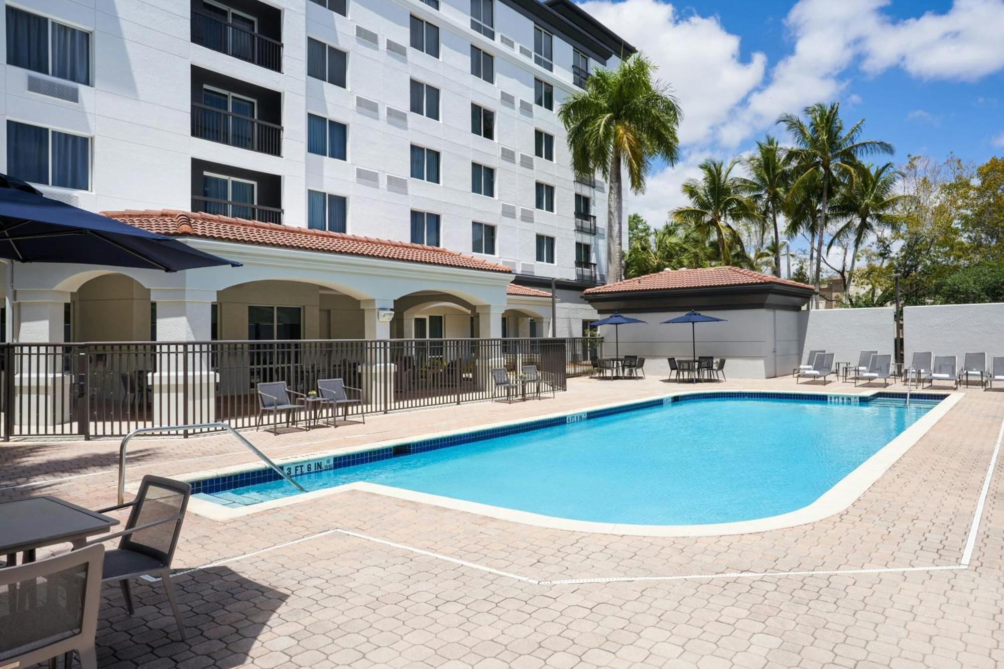 Courtyard By Marriott Fort Lauderdale Weston Buitenkant foto